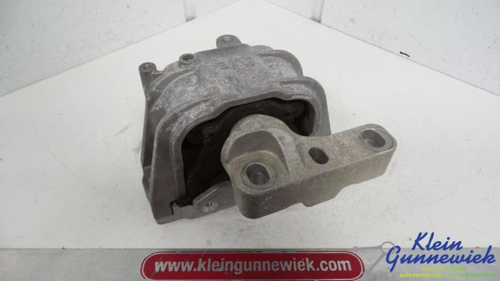 Gebrauchte Motorlager Volkswagen Jetta Preis € 19,00 Margenregelung angeboten von Klein Gunnewiek Autodemontage & Motorentechniek
