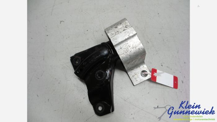 Used Engine mount Dacia Logan Price € 16,00 Margin scheme offered by Klein Gunnewiek Autodemontage & Motorentechniek