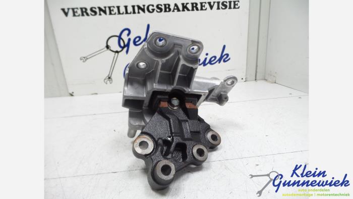 Used Engine mount Nissan X-Trail Price € 74,00 Margin scheme offered by Klein Gunnewiek Autodemontage & Motorentechniek
