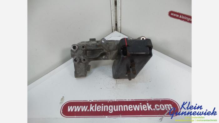 Used Engine mount Iveco New Daily Price € 18,00 Margin scheme offered by Klein Gunnewiek Autodemontage & Motorentechniek