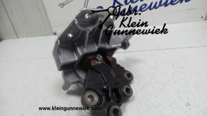 Used Engine mount Nissan X-Trail Price on request offered by Gebr.Klein Gunnewiek Ho.BV