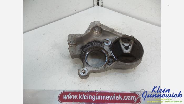 Used Engine mount Peugeot Partner Price € 22,00 Margin scheme offered by Klein Gunnewiek Autodemontage & Motorentechniek