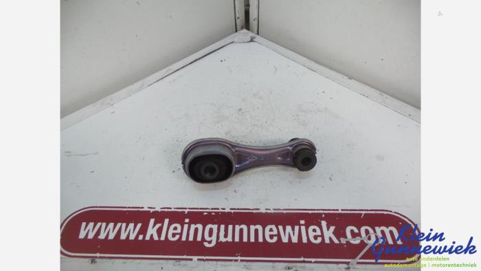 Used Engine mount Renault Twingo Price € 21,00 Margin scheme offered by Klein Gunnewiek Autodemontage & Motorentechniek