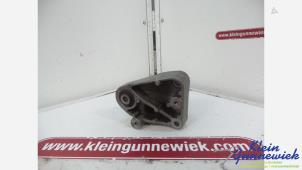 Engine mount from a Ford Mondeo 2015