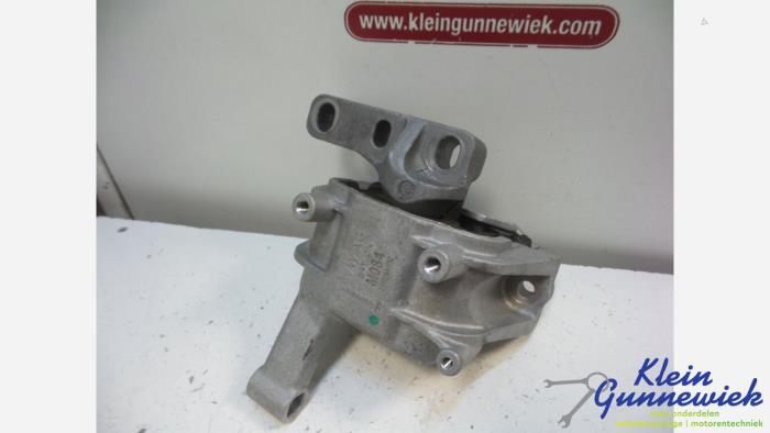 Used Engine mount Volkswagen Sharan Price € 18,00 Margin scheme offered by Klein Gunnewiek Autodemontage & Motorentechniek
