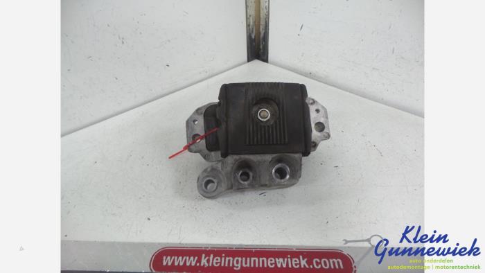 Used Engine mount Mitsubishi Outlander Price € 75,00 Margin scheme offered by Klein Gunnewiek Autodemontage & Motorentechniek