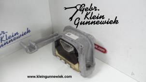 Używane Wspornik silnika Volkswagen Golf Cena € 45,00 Procedura marży oferowane przez Gebr.Klein Gunnewiek Ho.BV