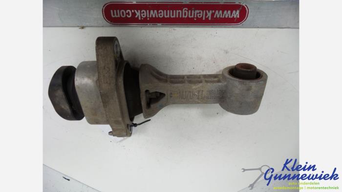 Used Engine mount Hyundai I40 Price € 29,00 Margin scheme offered by Klein Gunnewiek Autodemontage & Motorentechniek