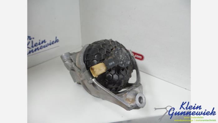 Used Engine mount Audi A8 Price € 77,00 Margin scheme offered by Klein Gunnewiek Autodemontage & Motorentechniek