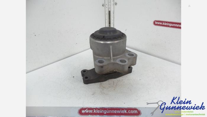 Usagé Support moteur Ford Transit Custom Prix € 30,00 Règlement à la marge proposé par Klein Gunnewiek Autodemontage & Motorentechniek
