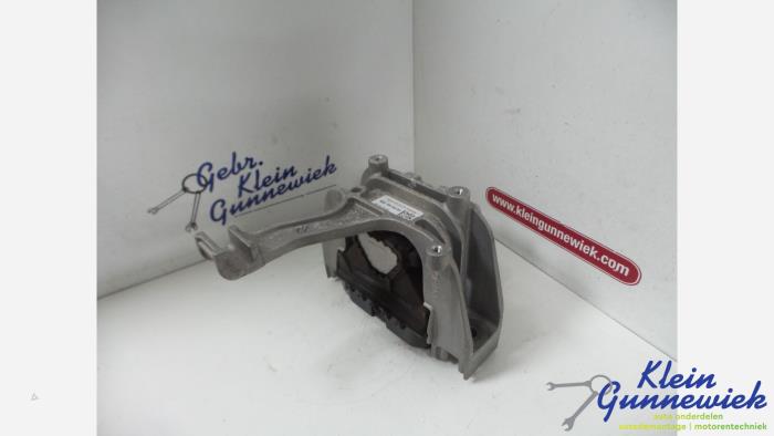 Used Engine mount Volkswagen E-Golf Price € 24,00 Margin scheme offered by Klein Gunnewiek Autodemontage & Motorentechniek