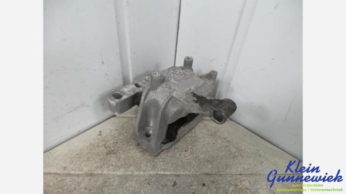 Used Engine mount Audi Q3 Price € 18,00 Margin scheme offered by Klein Gunnewiek Autodemontage & Motorentechniek