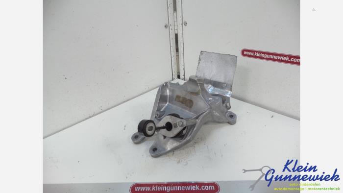 Gebrauchte Motorlager Audi A8 Preis € 21,00 Margenregelung angeboten von Klein Gunnewiek Autodemontage & Motorentechniek