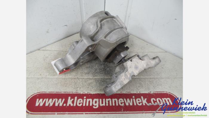 Used Engine mount Ford Galaxy Price € 39,00 Margin scheme offered by Klein Gunnewiek Autodemontage & Motorentechniek
