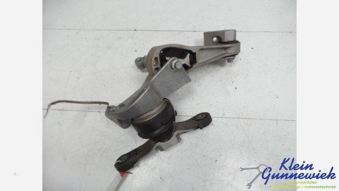 Gebrauchte Motorlager Volvo V40 Preis € 20,00 Margenregelung angeboten von Klein Gunnewiek Autodemontage & Motorentechniek