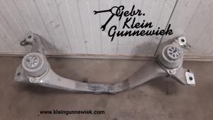 Usados Viga de motor Volkswagen Touareg Precio de solicitud ofrecido por Gebr.Klein Gunnewiek Ho.BV