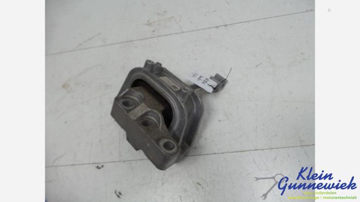 Used Engine mount Seat Ateca Price € 24,00 Margin scheme offered by Klein Gunnewiek Autodemontage & Motorentechniek