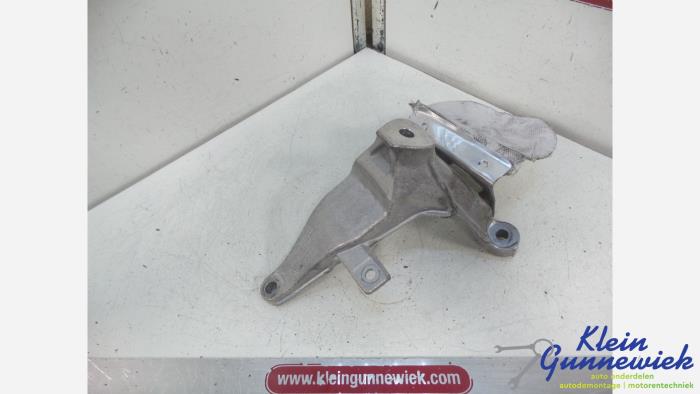 Used Engine mount Audi A7 Price € 20,00 Margin scheme offered by Klein Gunnewiek Autodemontage & Motorentechniek