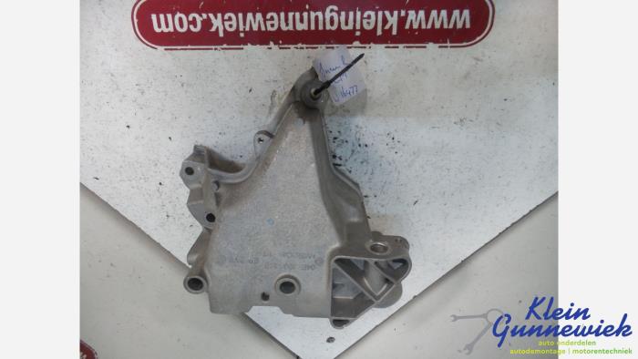Usagé Support moteur Volkswagen E-Golf Prix € 17,00 Règlement à la marge proposé par Klein Gunnewiek Autodemontage & Motorentechniek