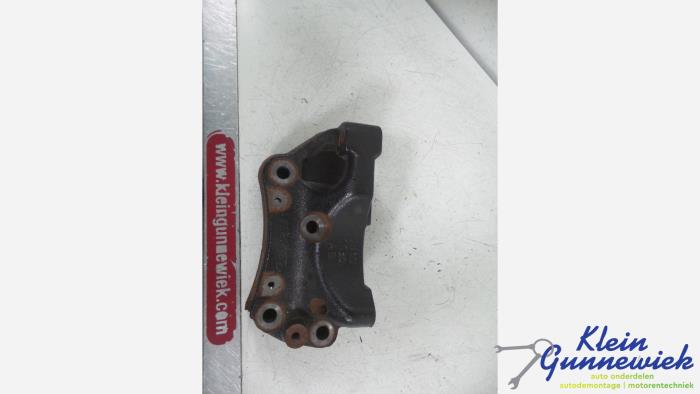 Used Engine mount Ford Focus Price € 25,00 Margin scheme offered by Klein Gunnewiek Autodemontage & Motorentechniek