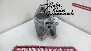 Used Engine mount Audi A4 Price € 30,00 Margin scheme offered by Gebr.Klein Gunnewiek Ho.BV