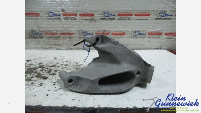 Used Engine mount Audi A5 Price € 15,00 Margin scheme offered by Klein Gunnewiek Autodemontage & Motorentechniek