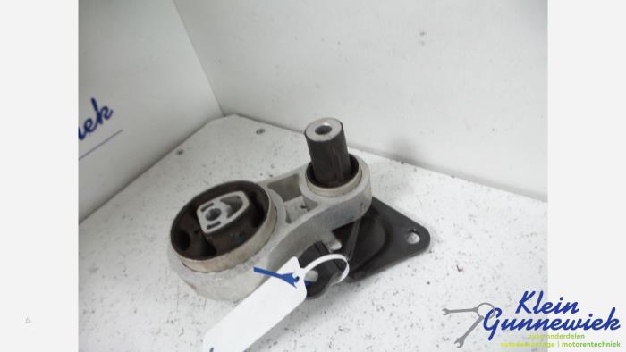 Used Engine mount Ford B-Max Price € 25,00 Margin scheme offered by Klein Gunnewiek Autodemontage & Motorentechniek
