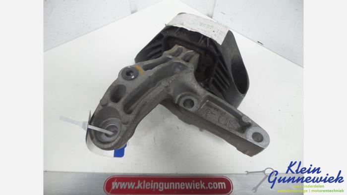 Used Engine mount Renault Talisman Price € 31,00 Margin scheme offered by Klein Gunnewiek Autodemontage & Motorentechniek