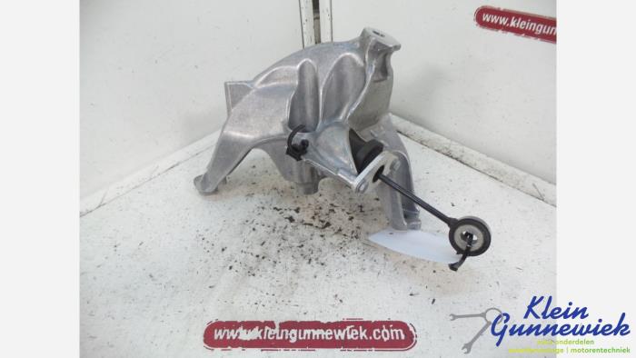 Used Engine mount Audi A5 Price € 25,00 Margin scheme offered by Klein Gunnewiek Autodemontage & Motorentechniek