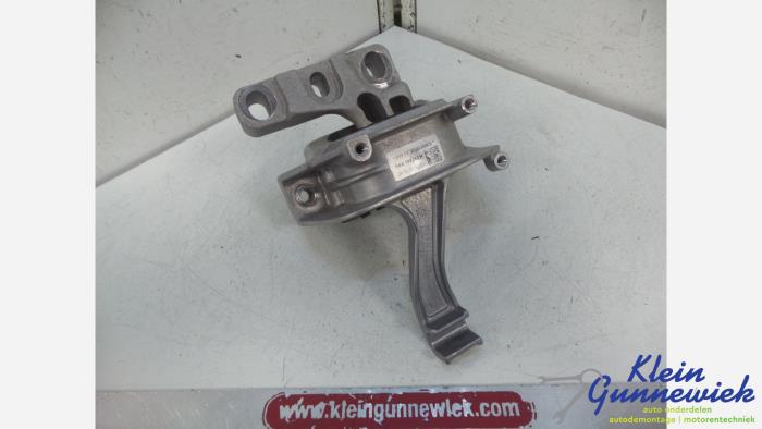 Usagé Support moteur Volkswagen Golf Prix € 24,00 Règlement à la marge proposé par Klein Gunnewiek Autodemontage & Motorentechniek