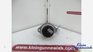 Engine mount from a Volkswagen Touareg 2016