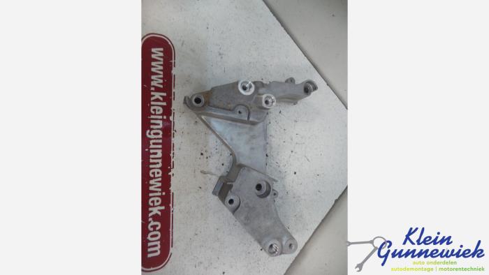 Used Engine mount Volkswagen Jetta Price € 20,00 Margin scheme offered by Klein Gunnewiek Autodemontage & Motorentechniek