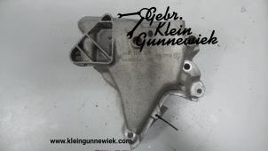 Usagé Support moteur Volkswagen Golf Prix € 20,00 Règlement à la marge proposé par Gebr.Klein Gunnewiek Ho.BV