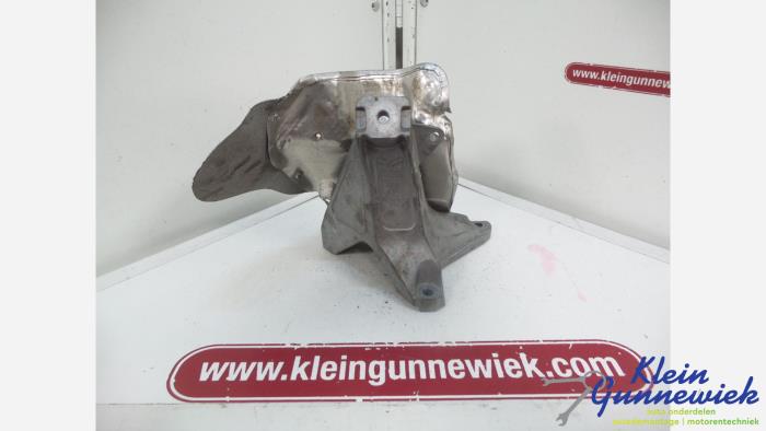 Used Engine mount Audi A4 Price € 15,00 Margin scheme offered by Klein Gunnewiek Autodemontage & Motorentechniek