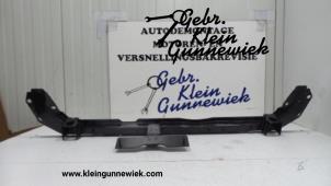 Usagé Barre radiateur Nissan X-Trail Prix sur demande proposé par Gebr.Klein Gunnewiek Ho.BV