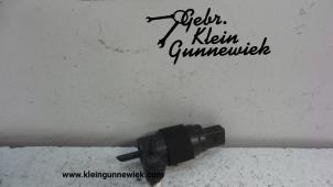 Używane Pompa spryskiwacza przód Audi A4 Cena € 15,00 Procedura marży oferowane przez Gebr.Klein Gunnewiek Ho.BV