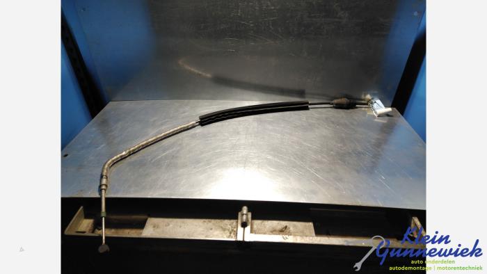 Gear shift cable linkage, bracket
