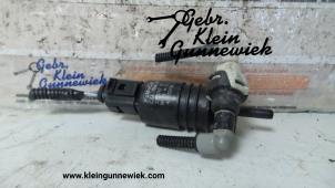 Used Windscreen washer pump Ford Kuga Price on request offered by Gebr.Klein Gunnewiek Ho.BV