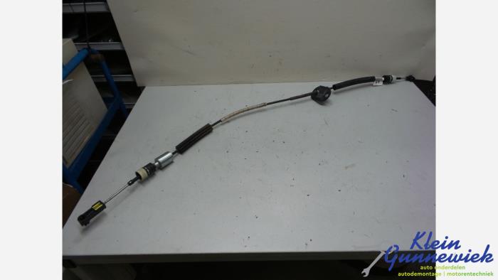 Gear shift cable linkage, bracket