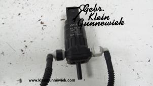 Used Windscreen washer pump Volkswagen Scirocco Price € 15,00 Margin scheme offered by Gebr.Klein Gunnewiek Ho.BV