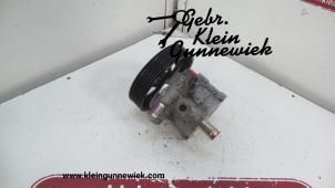 Used Power steering pump Renault Laguna Price on request offered by Gebr.Klein Gunnewiek Ho.BV