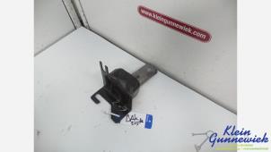 Używane Wspornik skrzyni biegów Dacia Dokker Cena € 25,00 Procedura marży oferowane przez Klein Gunnewiek Autodemontage & Motorentechniek