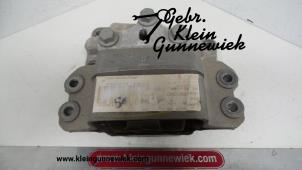 Usagé Support boîte de vitesses Volkswagen Jetta Prix € 25,00 Règlement à la marge proposé par Gebr.Klein Gunnewiek Ho.BV