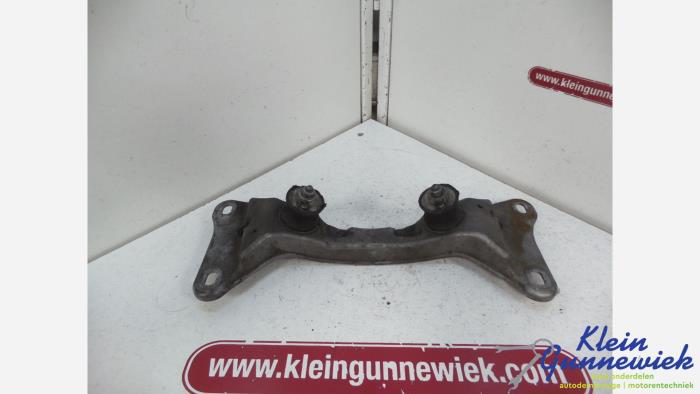 Usagé Support boîte de vitesses BMW 3-Série Prix € 20,00 Règlement à la marge proposé par Klein Gunnewiek Autodemontage & Motorentechniek