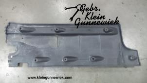 Gebrauchte Schutzblech Boden Volkswagen Sharan Preis auf Anfrage angeboten von Gebr.Klein Gunnewiek Ho.BV