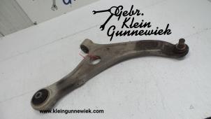 Used Front lower wishbone, right Hyundai I40 Price on request offered by Gebr.Klein Gunnewiek Ho.BV
