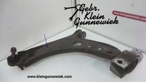 Used Front lower wishbone, left Seat Altea Price on request offered by Gebr.Klein Gunnewiek Ho.BV