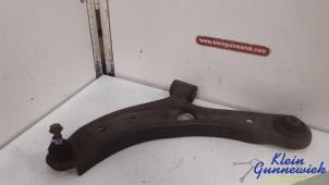 Begagnade Främre undre gaffelben, vänster Suzuki Swift Pris € 50,00 Marginaltabell erbjuds av Klein Gunnewiek Autodemontage & Motorentechniek