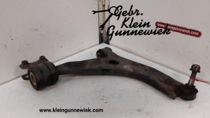 Used Front lower wishbone, right Volvo S40/V40 Price on request offered by Gebr.Klein Gunnewiek Ho.BV