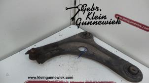 Used Front lower wishbone, left Citroen C2 Price on request offered by Gebr.Klein Gunnewiek Ho.BV
